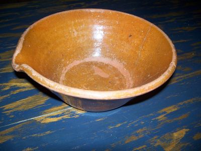 Dion's pottery bowl with spout 7