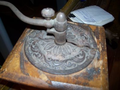 Table coffee grinder 7