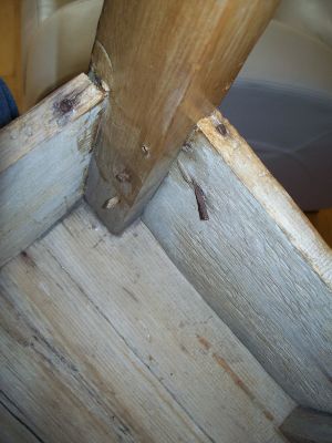 Pine bench on the rough with its graining 6