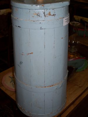 Wood butter churn 2
