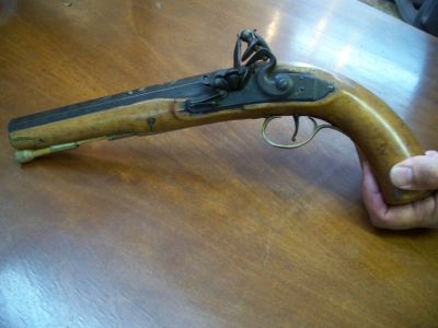 Pistolet à poudre noire pour gaucher 1 Pistolet à poudre noire pour gaucher 1