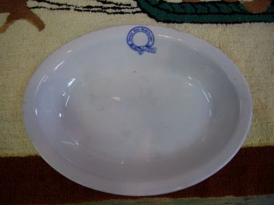 Nice small oval bowl, Hotel Des Marchands La Tuque, Thomas Quebec 1