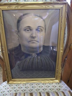 rectangle  pair of nice bombe frames. 4