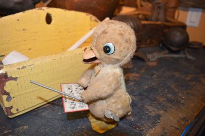Duck windup toy 4