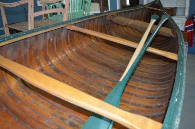 Cedar canoe 16 feet long 4