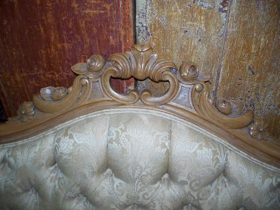 Carved roses 3 places love seat great condition 3