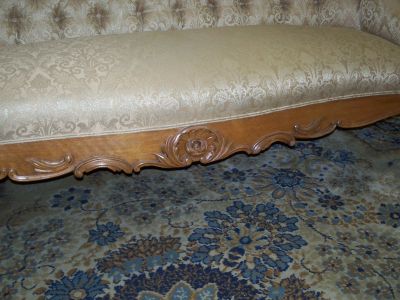 Carved roses 3 places love seat great condition 5