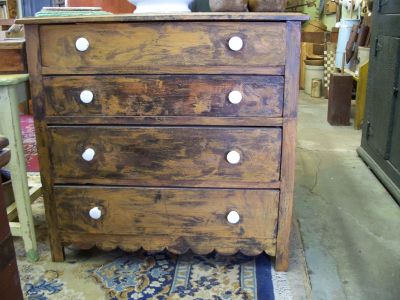 Commode na&iuml;ve 4 tiroirs en pin circa 1860 2