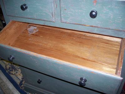 Pine chest of drawers forged nails 5 drawers over body 6