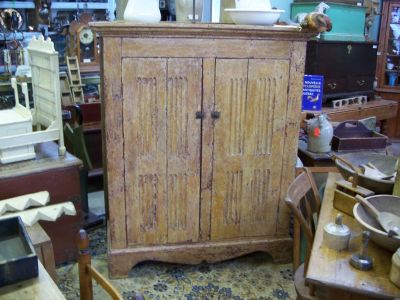 Confiturier &agrave; clous carr&eacute;s portes avec stries 1