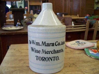 Cruche de gr&egrave;s de marchand de Toronto 1