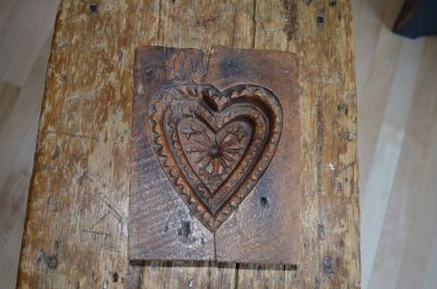 Heart chipped carved sugar mols a beauty 1