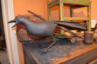 Corneille en bois sculptée 1