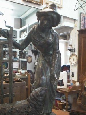 Outstanding large bronze 4