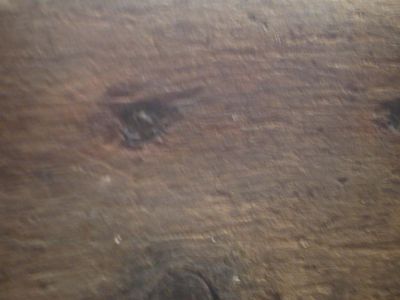 Petite huche de table &agrave; clous de forge 4