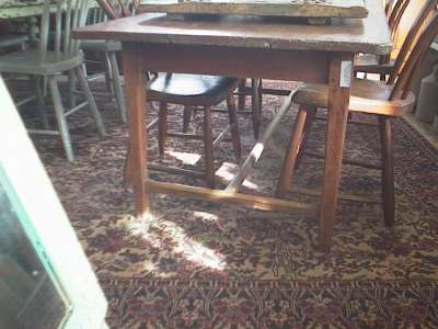 beautifull large pine stretcher table 2