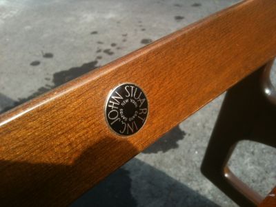 Chaise bercante  en teck avec coussins orang&eacute;s de John Stuart 3