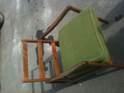 Chaise verte en teak avec coussins de John Stuart 2