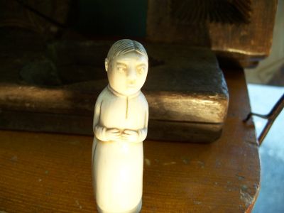 Very old and beautifull ivory carved monk 6