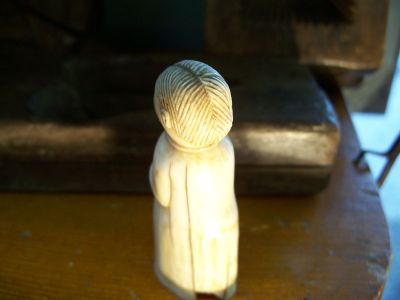 Very old and beautifull ivory carved monk 8