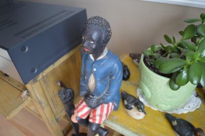 Negro butler carving 8