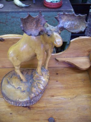 Kingston Klatt Bros. large moose carving 9