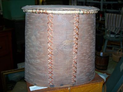 Panier d'écorce Amérindien, récipient pour eau d'érable 5 Panier d'écorce Amérindien, récipient pour eau d'érable 5