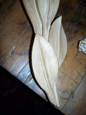 Yellow pine rose carving 19th c. Île d'Orleans 3