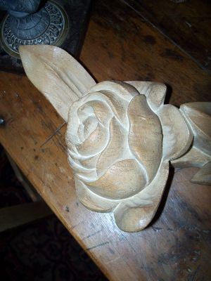 Yellow pine rose carving 19th c. Île d'Orleans 1