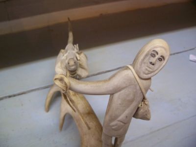 Inoo antler carving 16