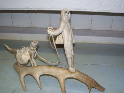 Inoo antler carving 18