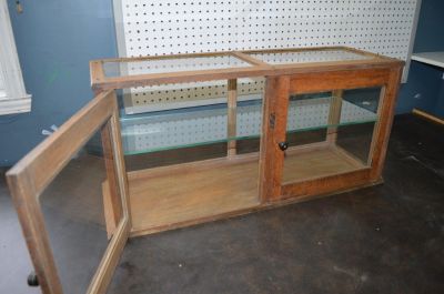 Oak small showcase 3