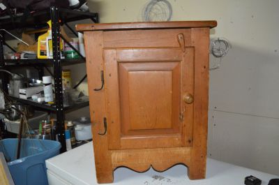 Table de nuit en pin 1 Table de nuit en pin 1