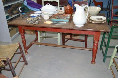 Pine stretcher base table 1