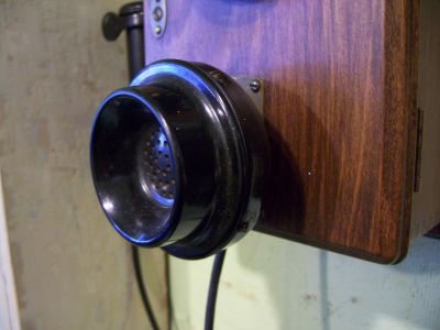 Tr&egrave;s beau petit t&eacute;l&eacute;phone 4