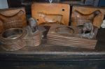 Bear ashtray carving - Antiques