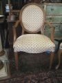 Fauteuil &agrave; m&eacute;daillon