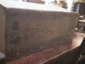Petite huche de table &agrave; clous de forge3