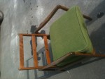 Chaise verte en teak avec coussins de John Stuart2