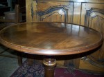 Table d'appoint en acajou dessus repliable pattes Queen Ann4