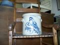 Tinette de gr&egrave;s avec oiseau