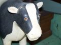 Vache sculpt�e  art populaire