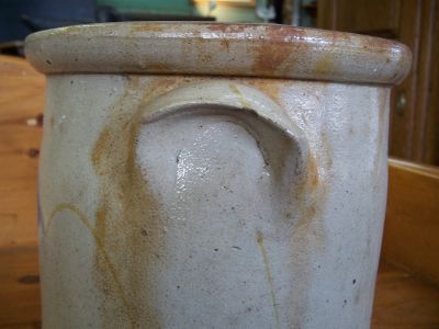 Small 2 gallons blue decoreted stoneware jar 5