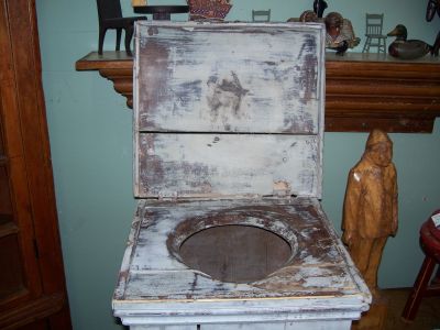 Petite table en pin ( cache pot d'aisance ) 7