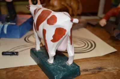 Cow, one piece carving 3